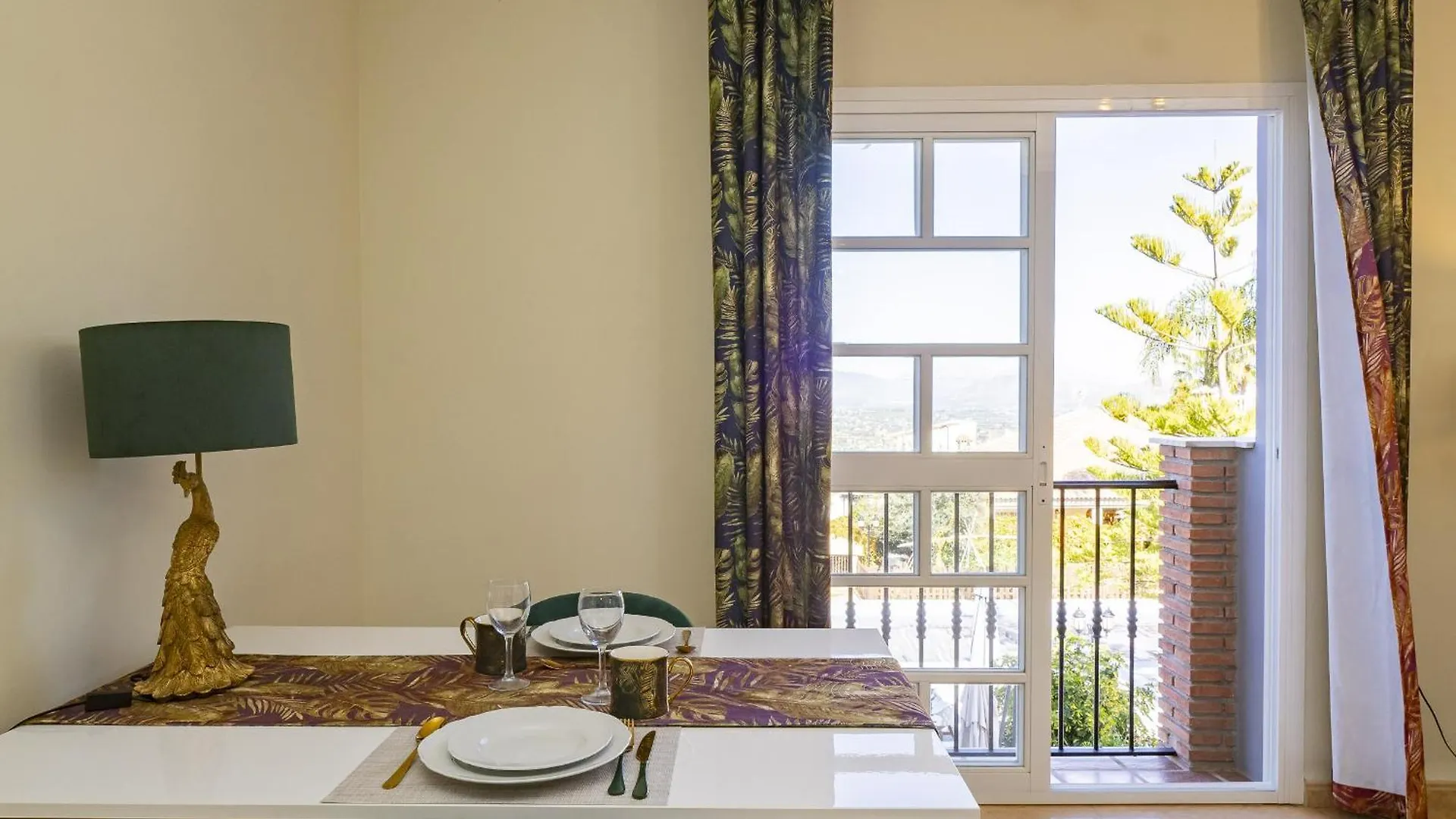 Cubo'S Lucys Place 1 Bedroom Apartment Alhaurin el Grande Spain